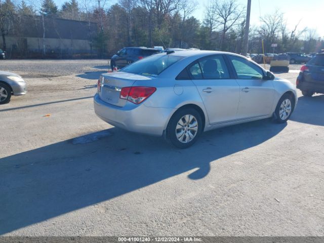 Photo 3 VIN: 1G1PC5SG5G7207989 - CHEVROLET CRUZE LIMITED 