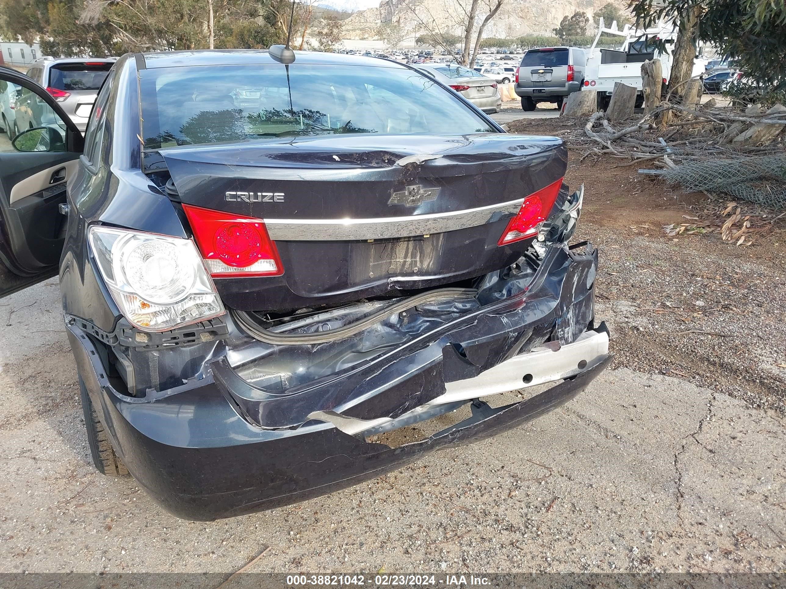 Photo 5 VIN: 1G1PC5SG6G7176588 - CHEVROLET CRUZE 