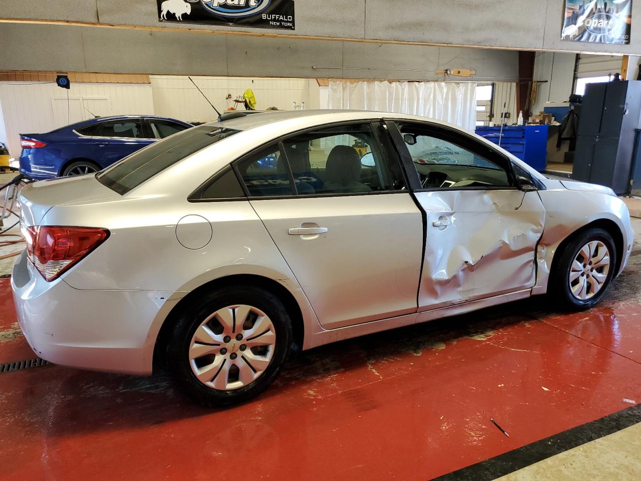 Photo 2 VIN: 1G1PC5SG7G7176129 - CHEVROLET CRUZE 