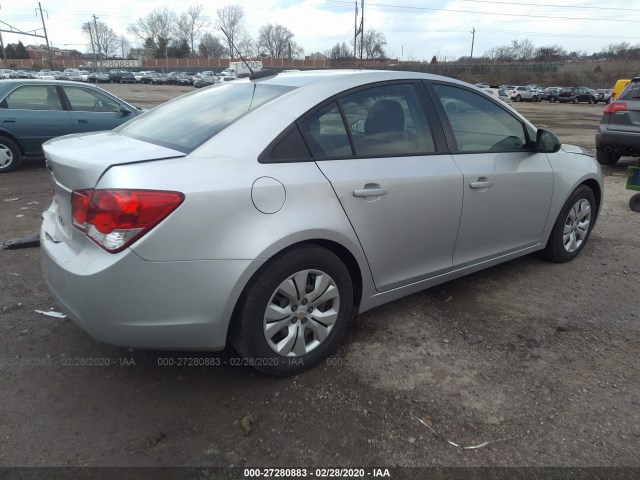 Photo 3 VIN: 1G1PC5SGXG7181339 - CHEVROLET CRUZE LIMITED 