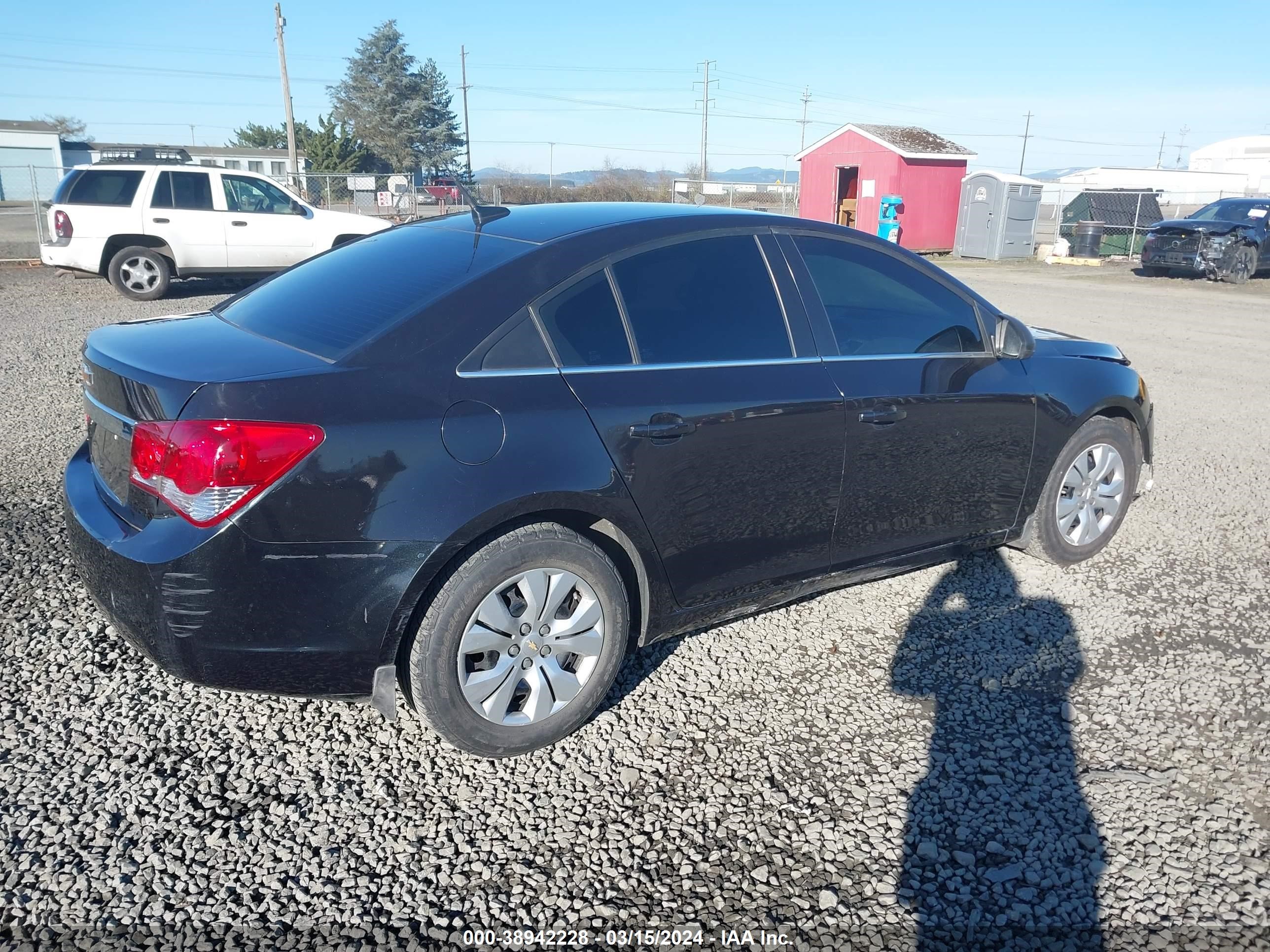 Photo 3 VIN: 1G1PC5SH0C7408850 - CHEVROLET CRUZE 