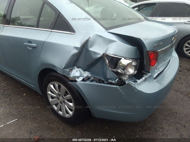 Photo 5 VIN: 1G1PC5SH1B7142446 - CHEVROLET CRUZE 