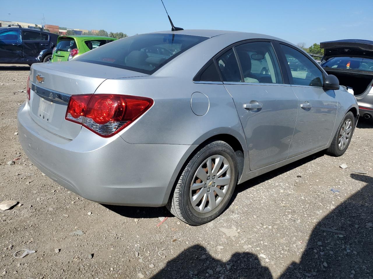 Photo 2 VIN: 1G1PC5SH1B7264014 - CHEVROLET CRUZE 