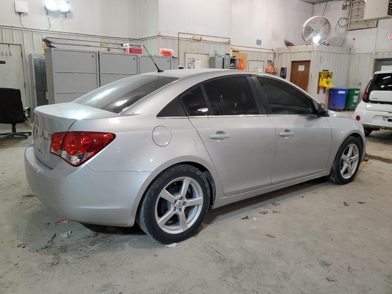 Photo 2 VIN: 1G1PC5SH1B7278429 - CHEVROLET CRUZE 