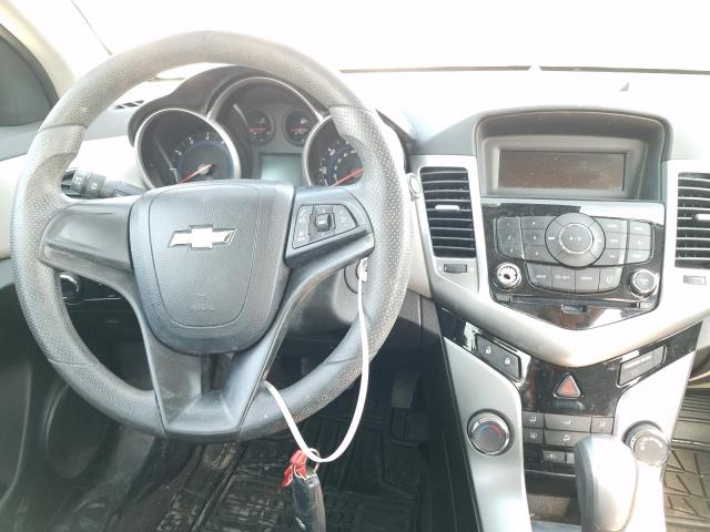 Photo 8 VIN: 1G1PC5SH1C7365748 - CHEVROLET CRUZE 