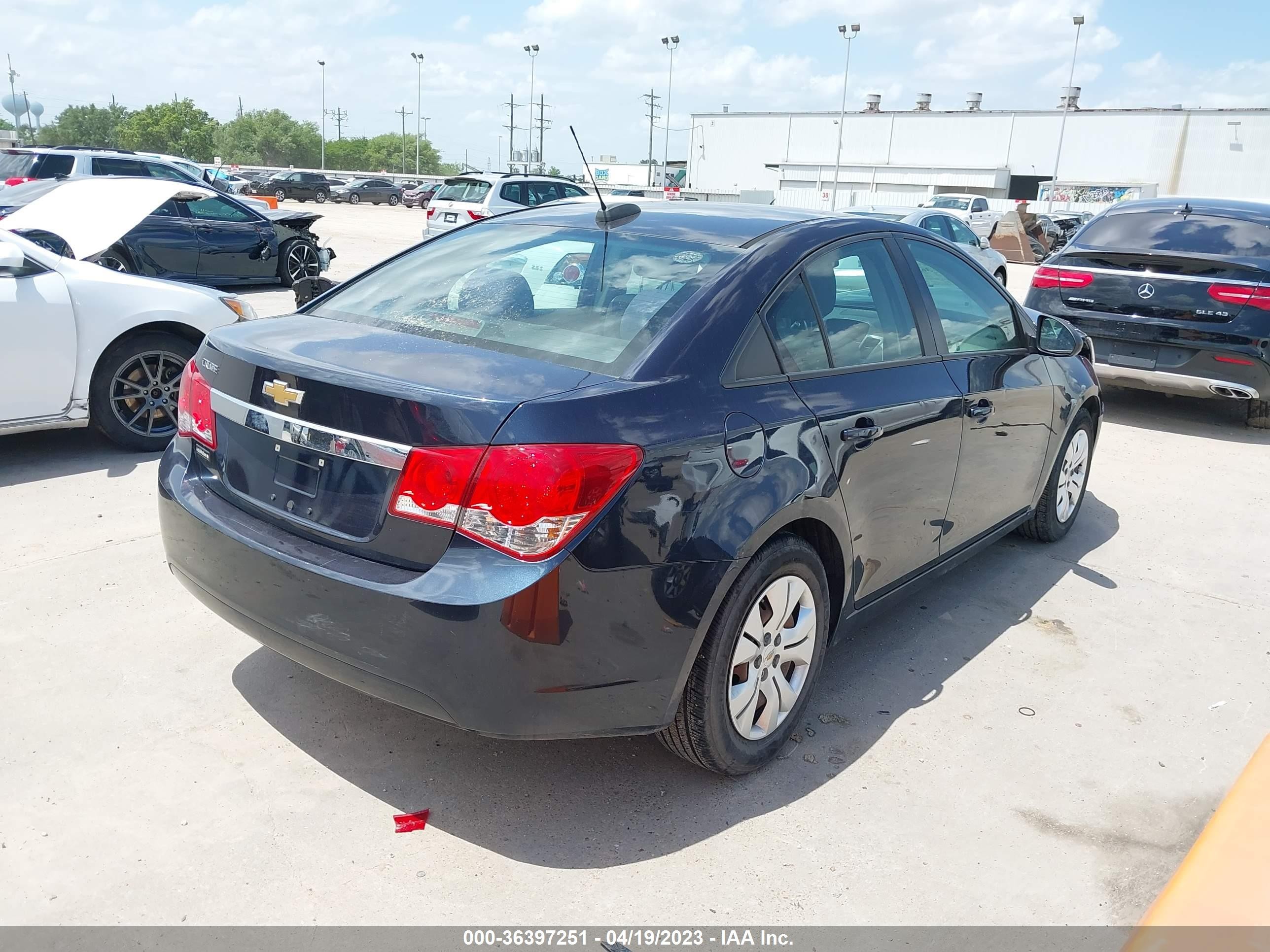 Photo 3 VIN: 1G1PC5SH1G7221459 - CHEVROLET CRUZE 