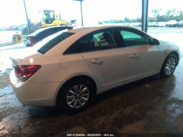 Photo 3 VIN: 1G1PC5SH2B7141838 - CHEVROLET CRUZE 