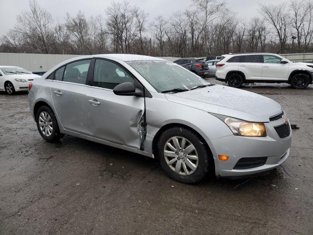 Photo 3 VIN: 1G1PC5SH2B7145131 - CHEVROLET CRUZE LS 