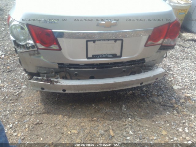 Photo 5 VIN: 1G1PC5SH2C7288680 - CHEVROLET CRUZE 