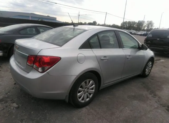 Photo 3 VIN: 1G1PC5SH3B7269134 - CHEVROLET CRUZE 