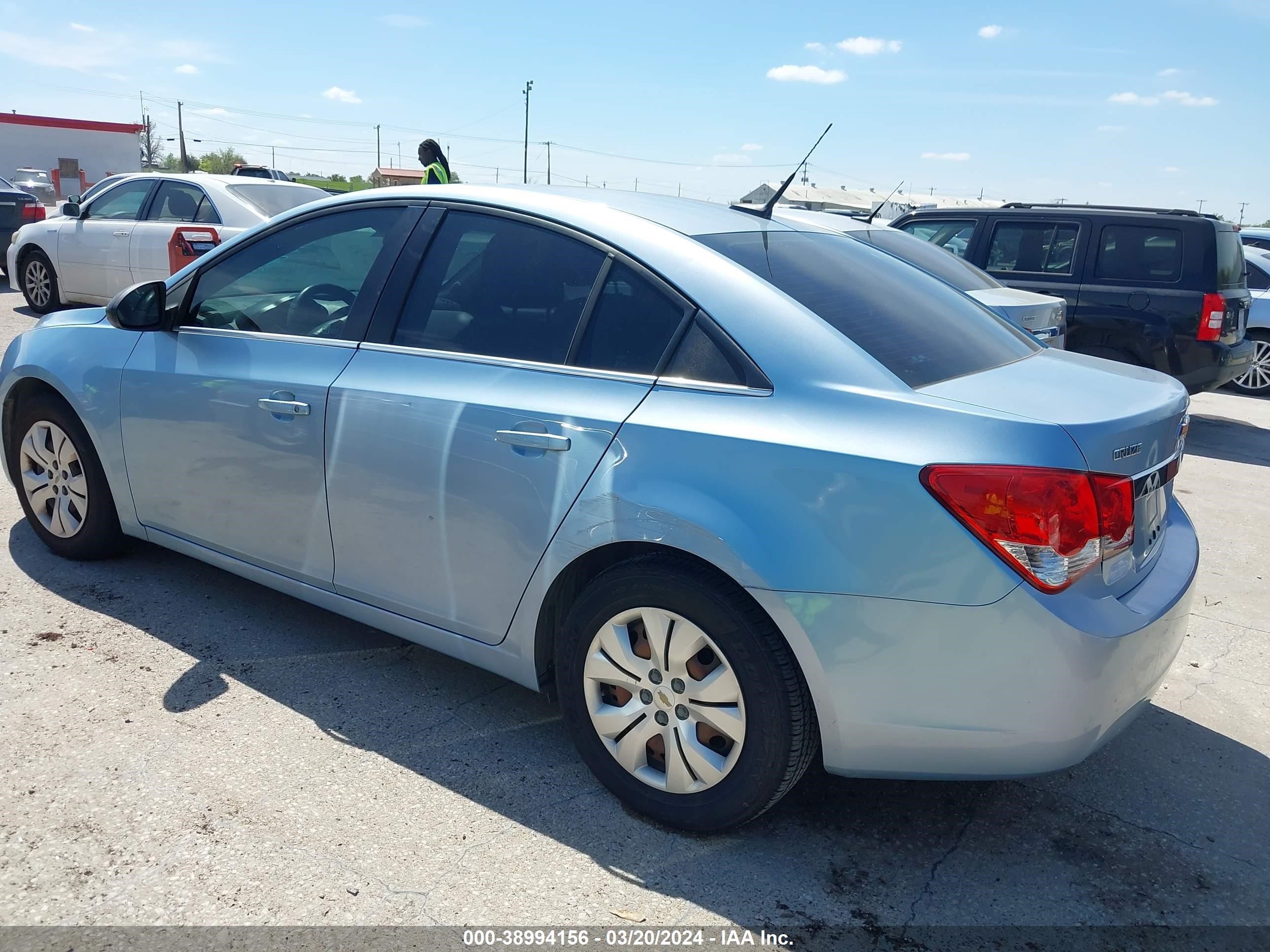 Photo 2 VIN: 1G1PC5SH3C7129862 - CHEVROLET CRUZE 