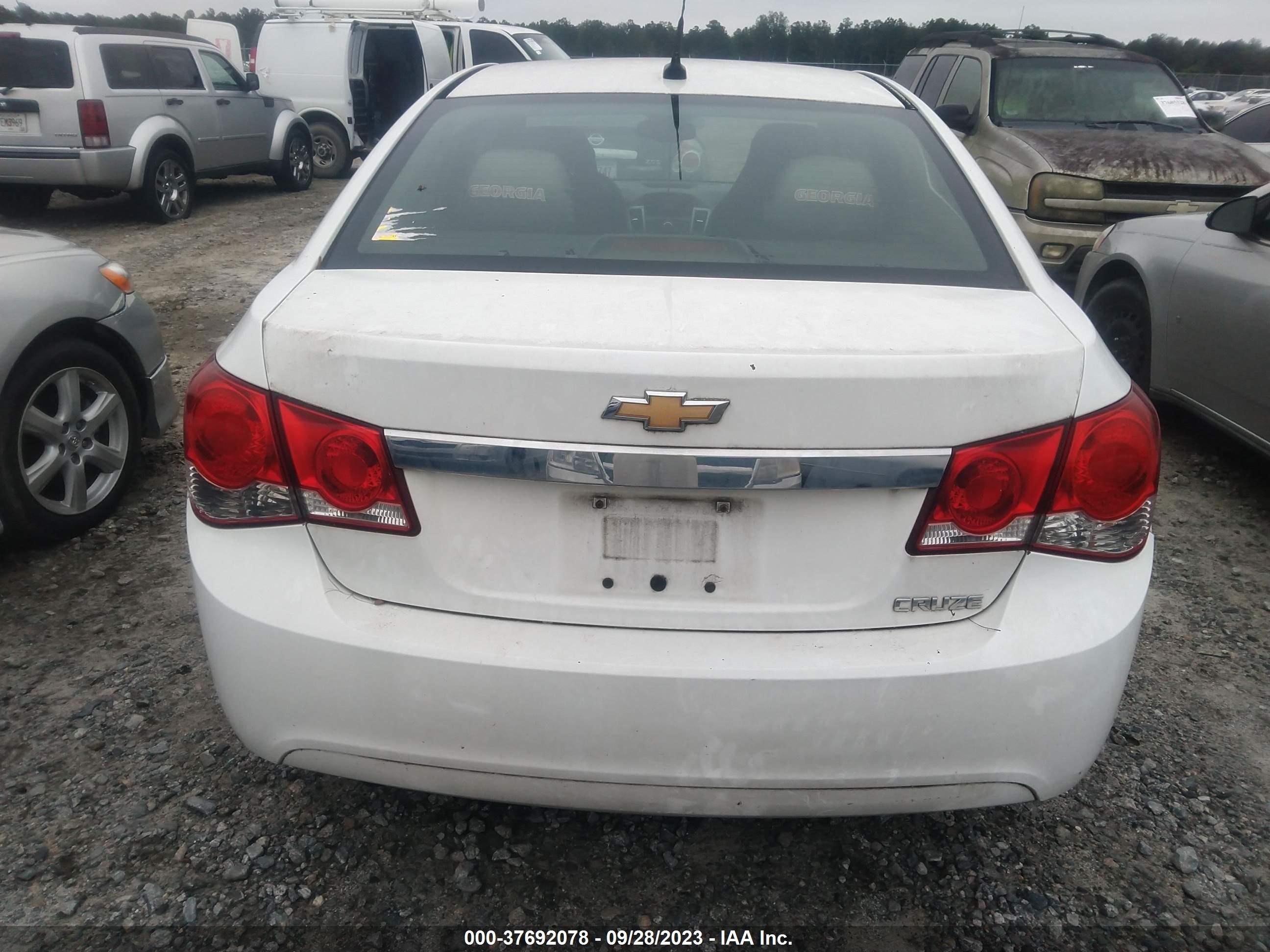 Photo 5 VIN: 1G1PC5SH3C7268826 - CHEVROLET CRUZE 