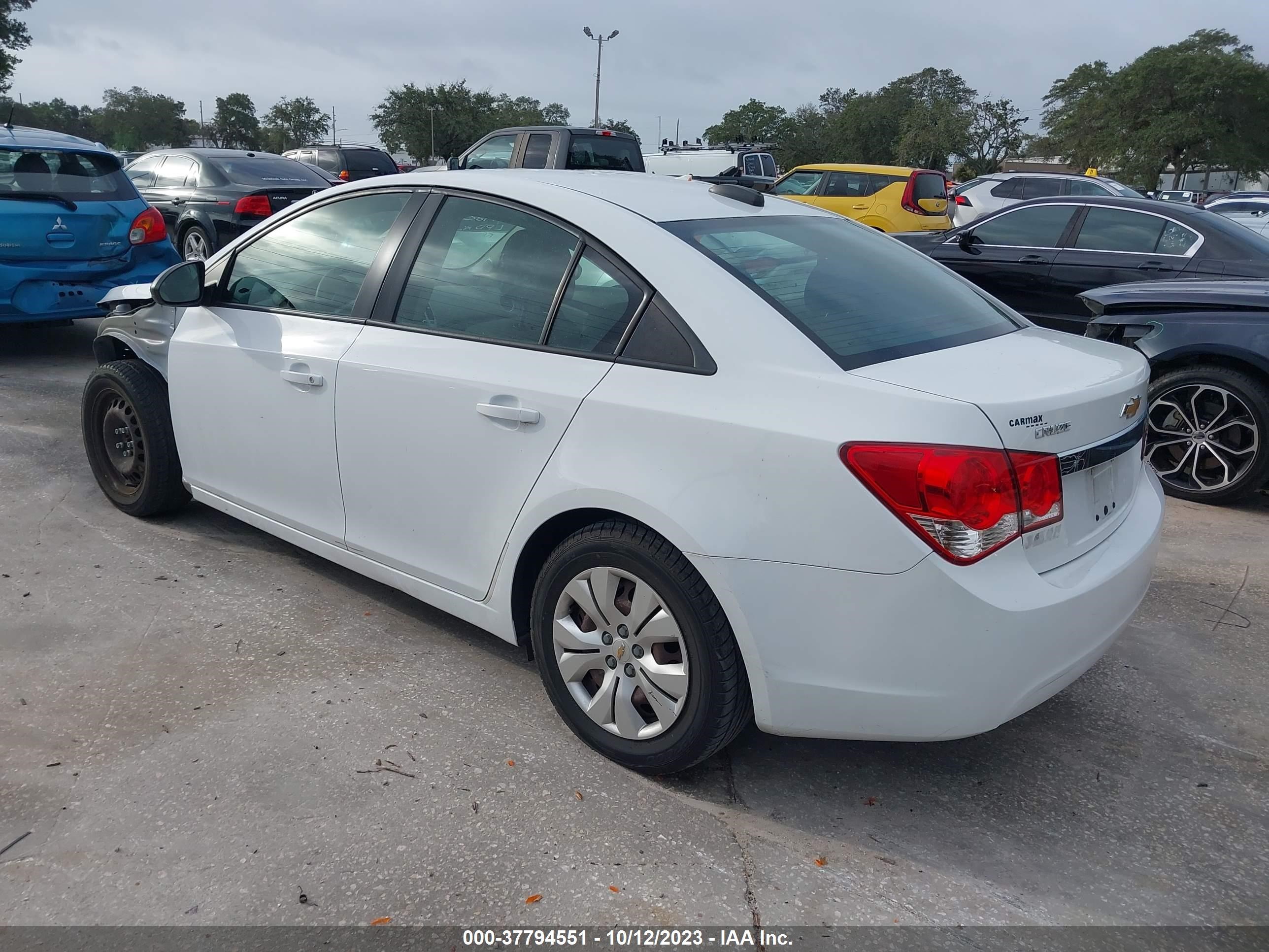 Photo 2 VIN: 1G1PC5SH3G7207563 - CHEVROLET CRUZE 