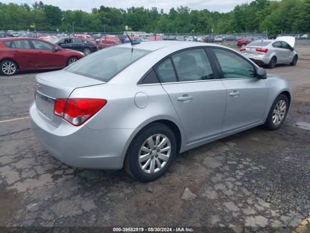 Photo 3 VIN: 1G1PC5SH4B7258059 - CHEVROLET CRUZE 