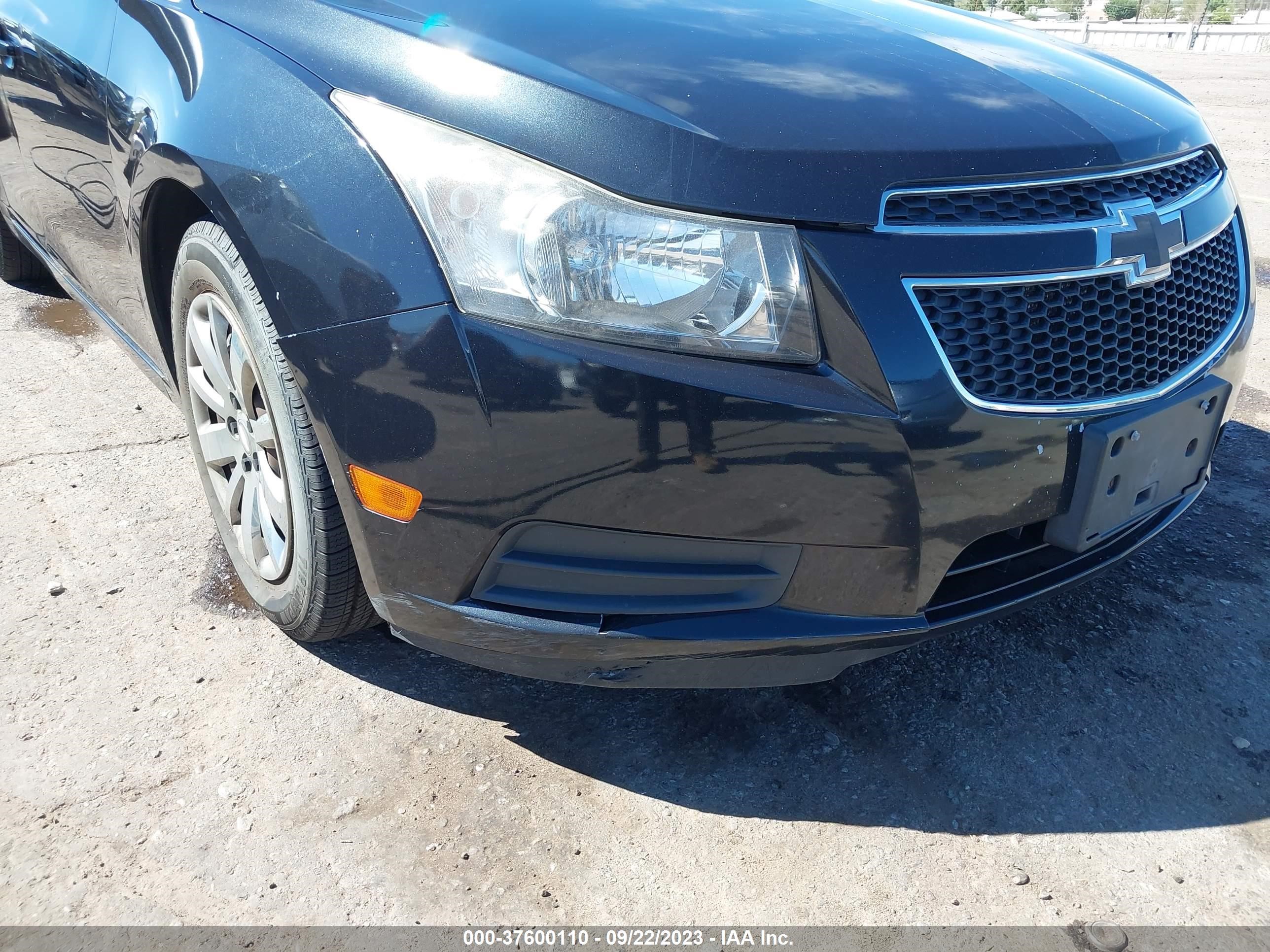 Photo 5 VIN: 1G1PC5SH4B7273712 - CHEVROLET CRUZE 