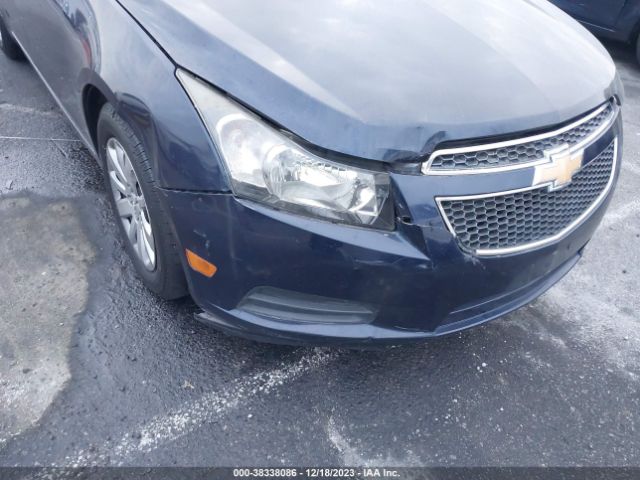 Photo 5 VIN: 1G1PC5SH6B7137453 - CHEVROLET CRUZE 