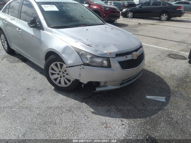 Photo 5 VIN: 1G1PC5SH6B7254871 - CHEVROLET CRUZE 