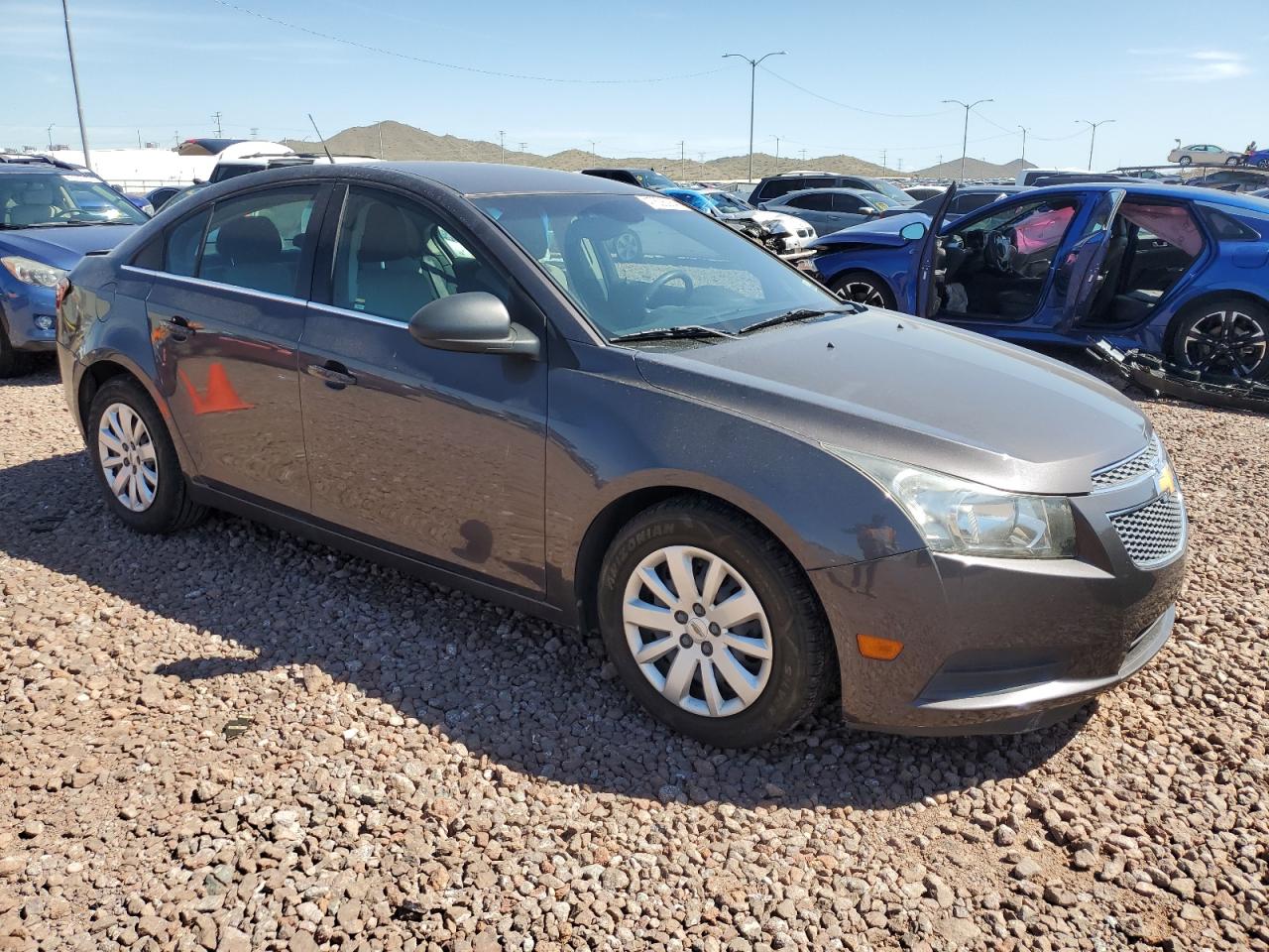 Photo 3 VIN: 1G1PC5SH7B7115820 - CHEVROLET CRUZE 