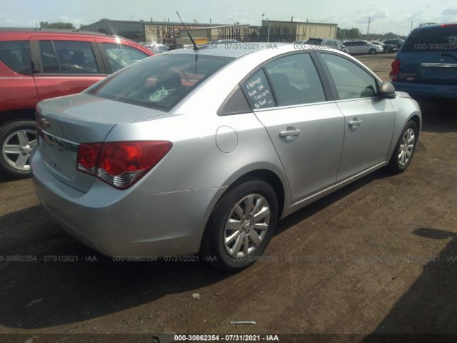 Photo 3 VIN: 1G1PC5SH7B7297082 - CHEVROLET CRUZE 