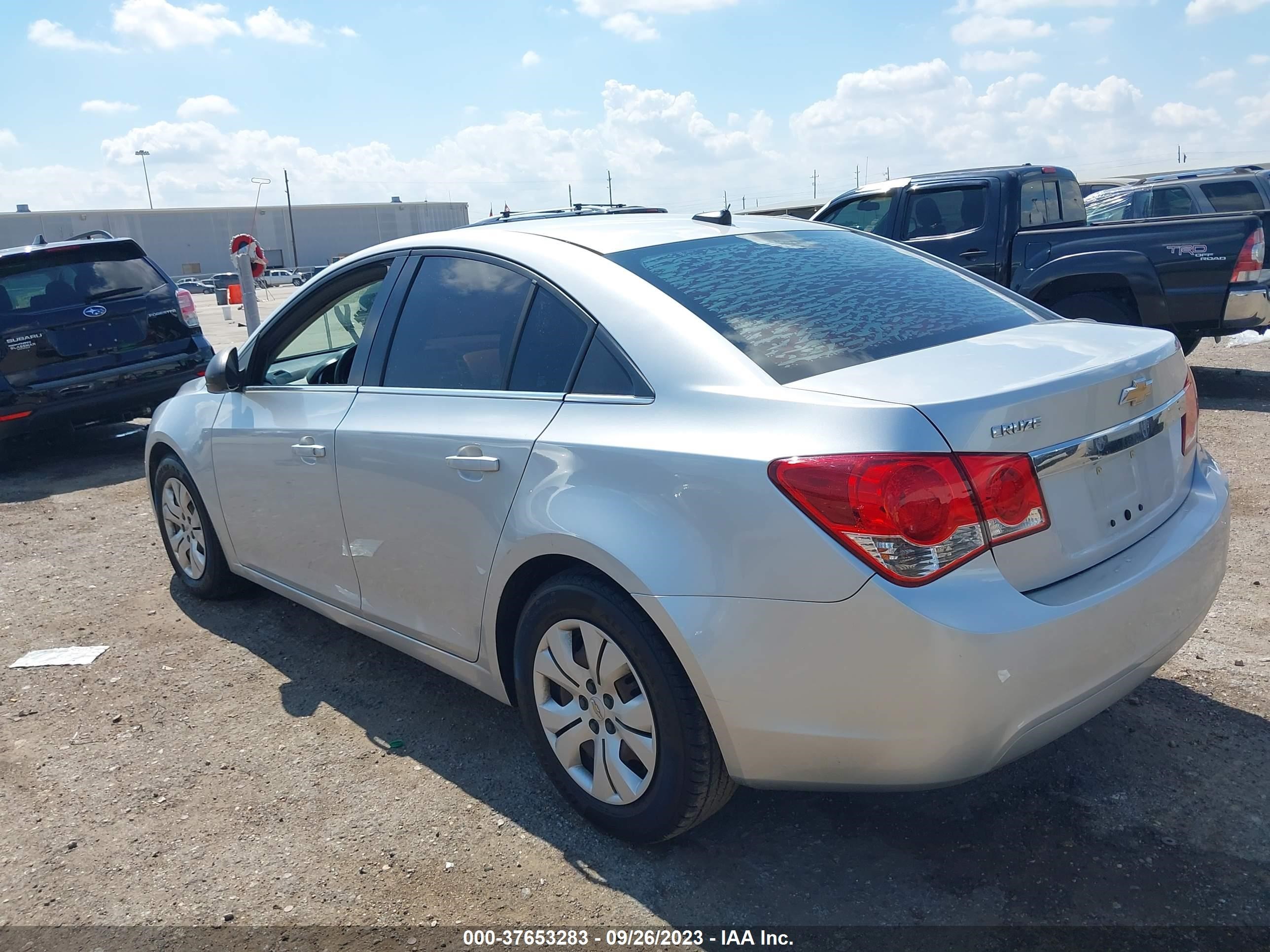 Photo 2 VIN: 1G1PC5SH7C7150116 - CHEVROLET CRUZE 