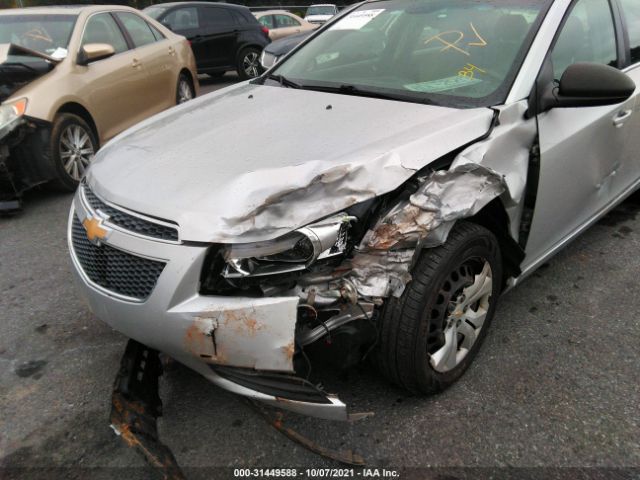 Photo 5 VIN: 1G1PC5SH7C7264620 - CHEVROLET CRUZE 