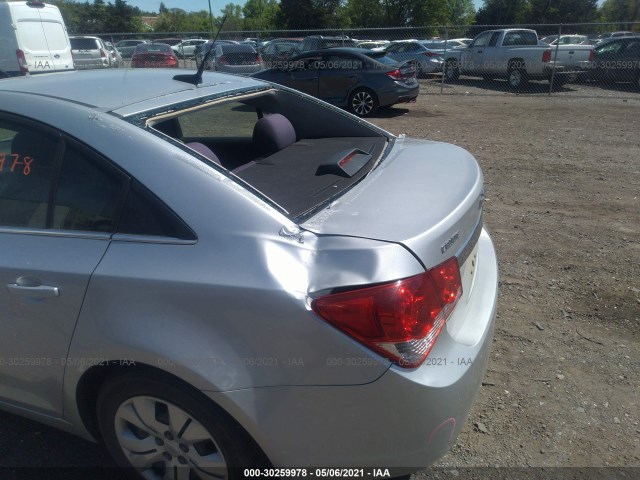 Photo 5 VIN: 1G1PC5SH7C7383672 - CHEVROLET CRUZE 