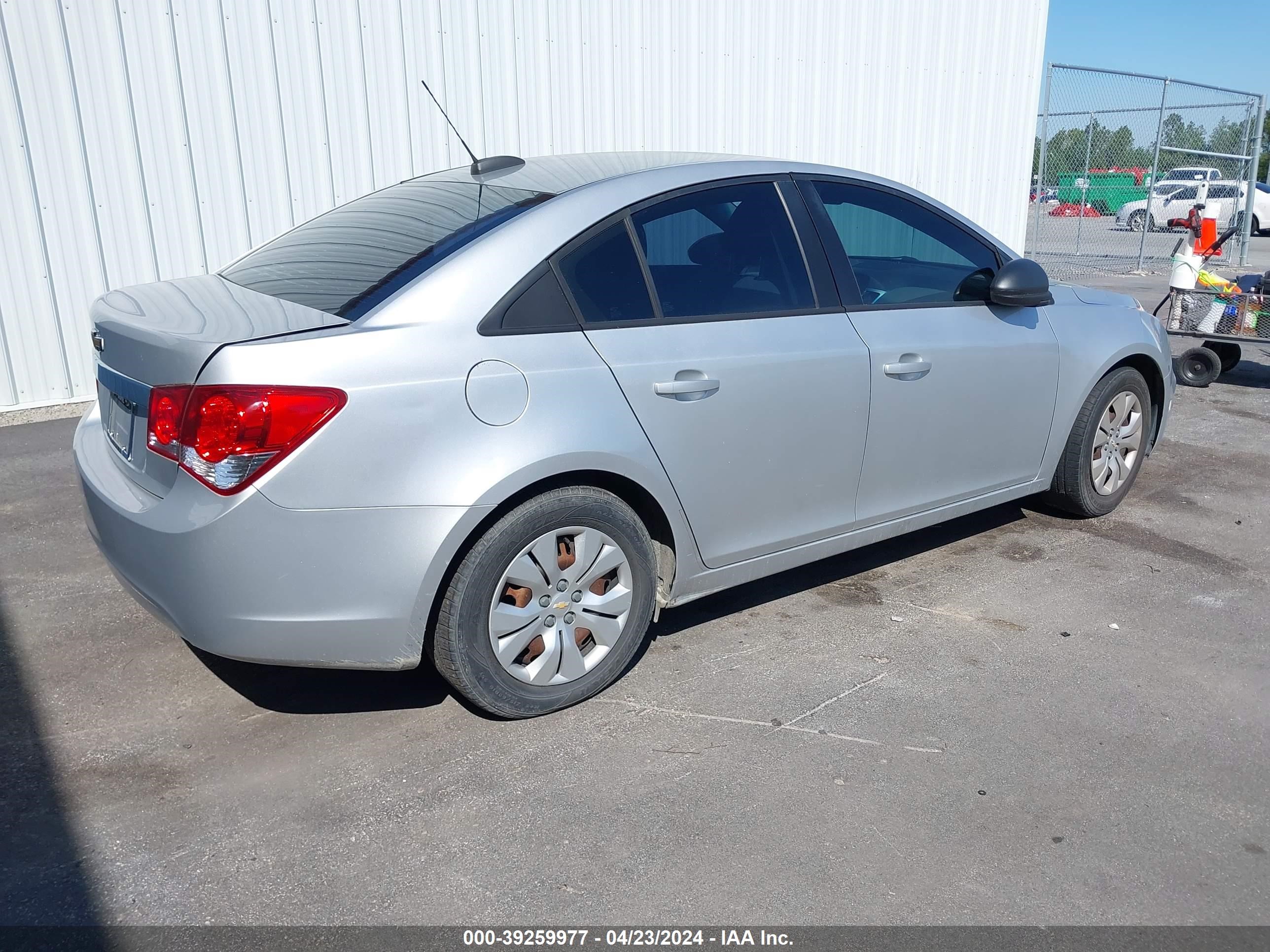 Photo 3 VIN: 1G1PC5SH7G7216850 - CHEVROLET CRUZE 