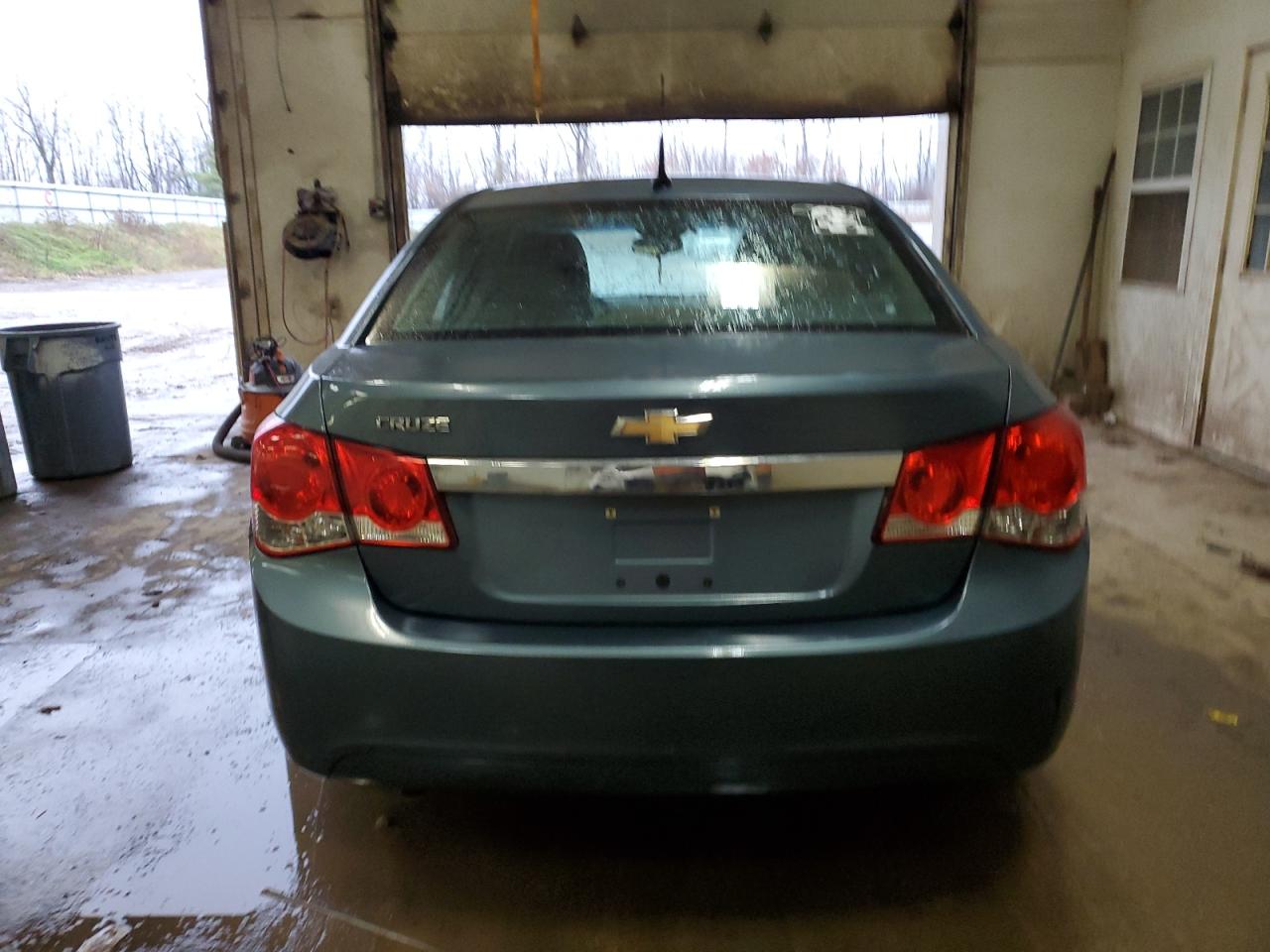 Photo 5 VIN: 1G1PC5SH9C7230601 - CHEVROLET CRUZE 