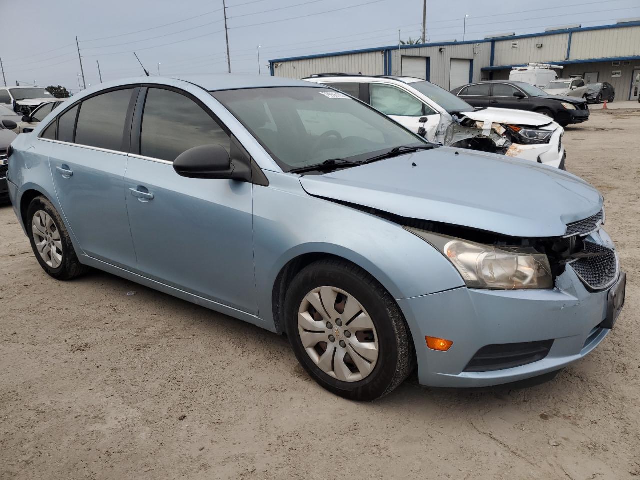 Photo 3 VIN: 1G1PC5SHXB7143319 - CHEVROLET CRUZE 