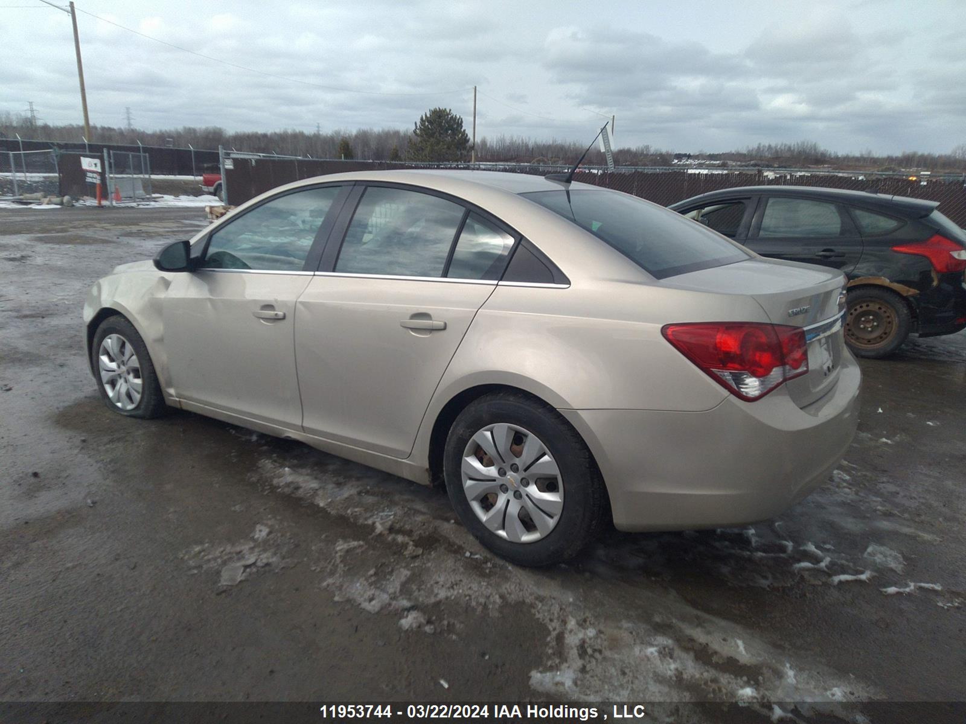 Photo 2 VIN: 1G1PC5SHXC7318220 - CHEVROLET CRUZE 