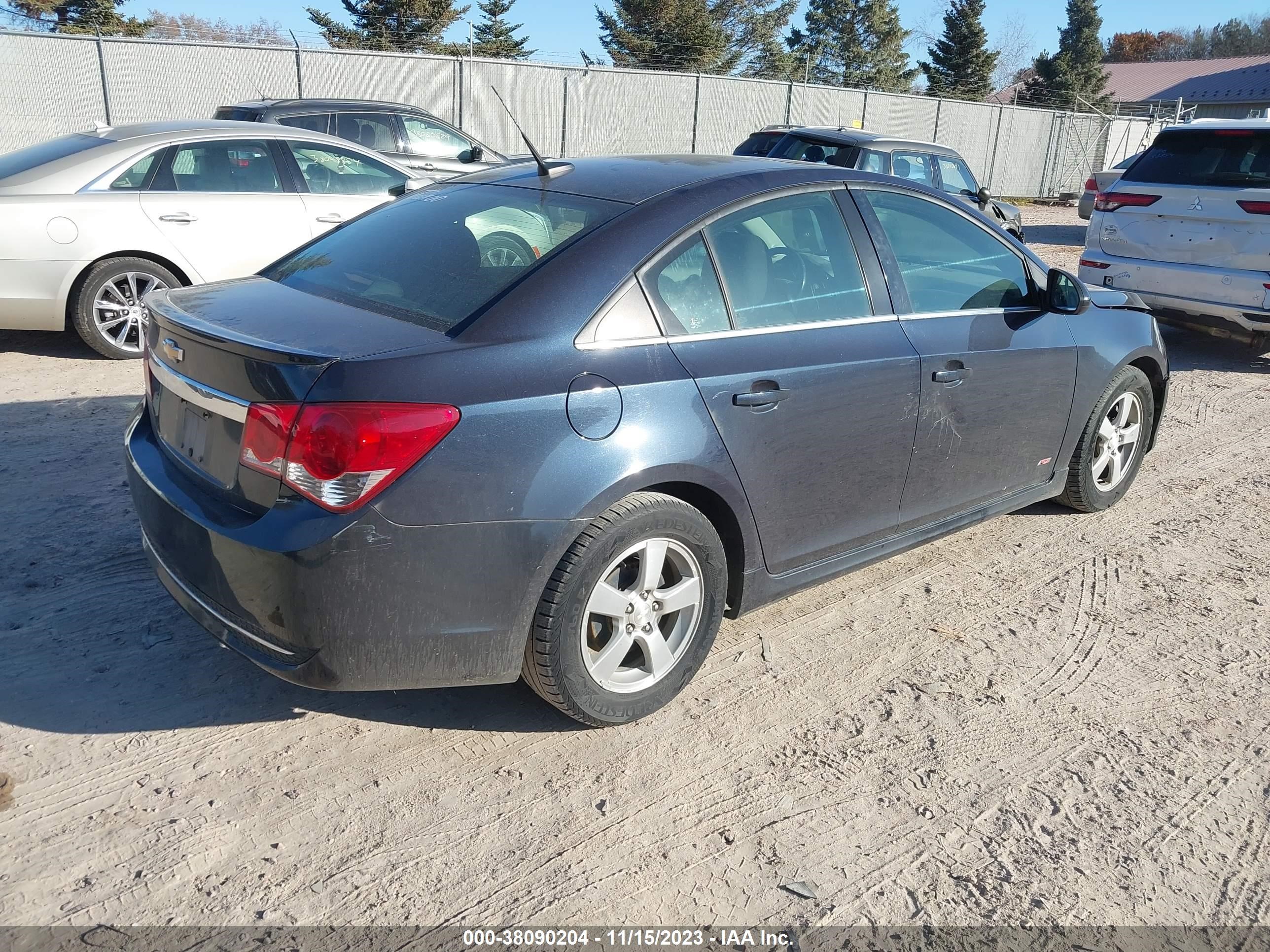 Photo 3 VIN: 1G1PD5SBXE7174504 - CHEVROLET CRUZE 