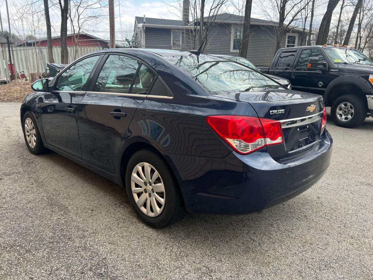 Photo 2 VIN: 1G1PD5SH3B7171752 - CHEVROLET CRUZE 