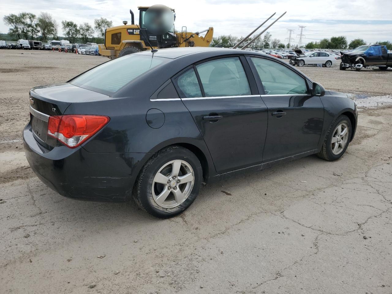 Photo 2 VIN: 1G1PE5S90B7115595 - CHEVROLET CRUZE 