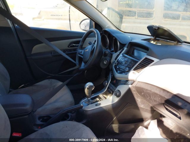 Photo 4 VIN: 1G1PE5S92B7261089 - CHEVROLET CRUZE 