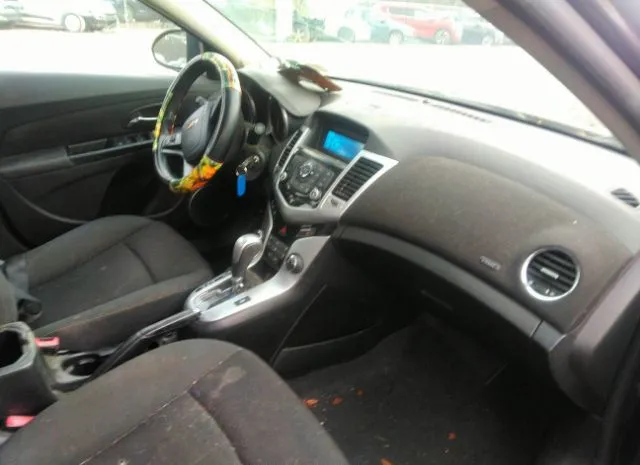 Photo 4 VIN: 1G1PE5S96B7217998 - CHEVROLET CRUZE 