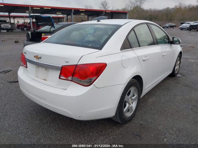 Photo 3 VIN: 1G1PE5S9XB7304741 - CHEVROLET CRUZE 