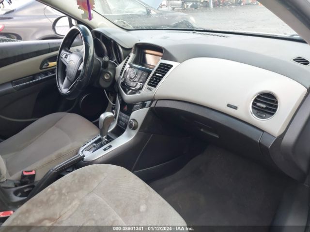 Photo 4 VIN: 1G1PE5S9XB7304741 - CHEVROLET CRUZE 