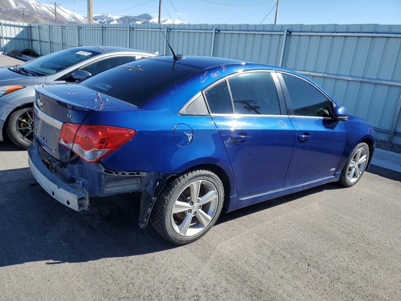 Photo 2 VIN: 1G1PE5SB0D7105901 - CHEVROLET CRUZE 