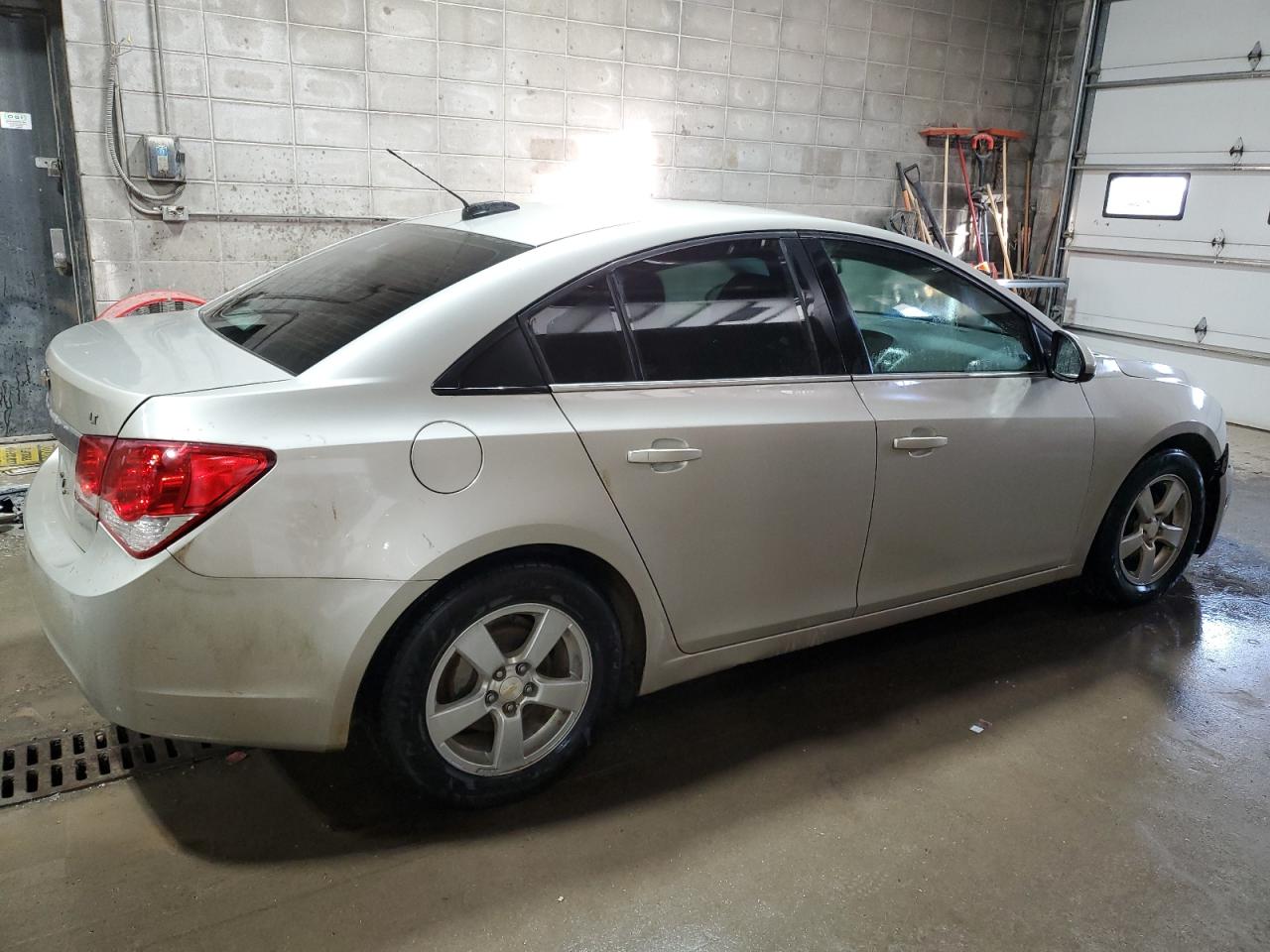 Photo 2 VIN: 1G1PE5SB0G7114635 - CHEVROLET CRUZE 