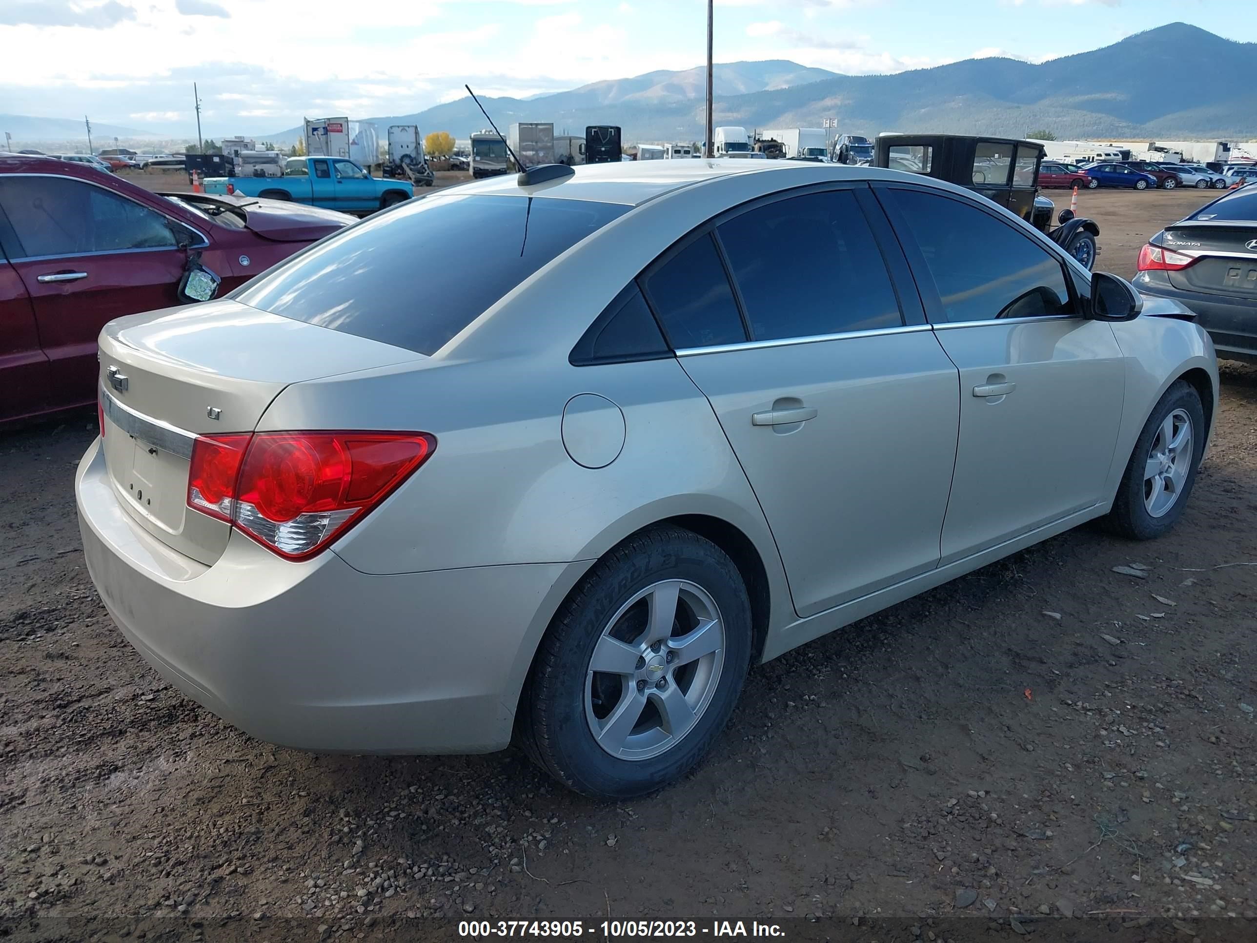 Photo 3 VIN: 1G1PE5SB0G7188332 - CHEVROLET CRUZE 