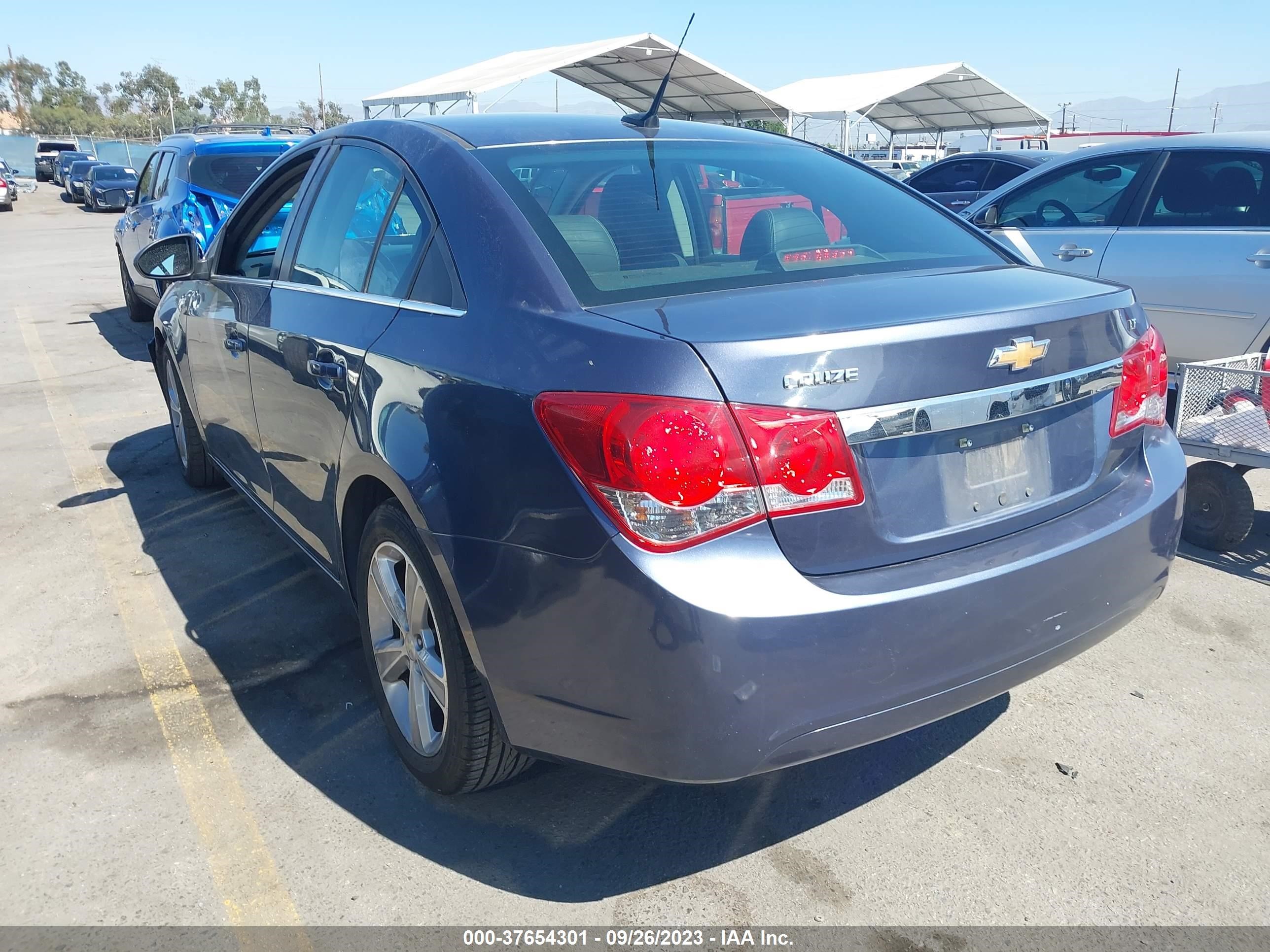 Photo 2 VIN: 1G1PE5SB2D7158499 - CHEVROLET CRUZE 