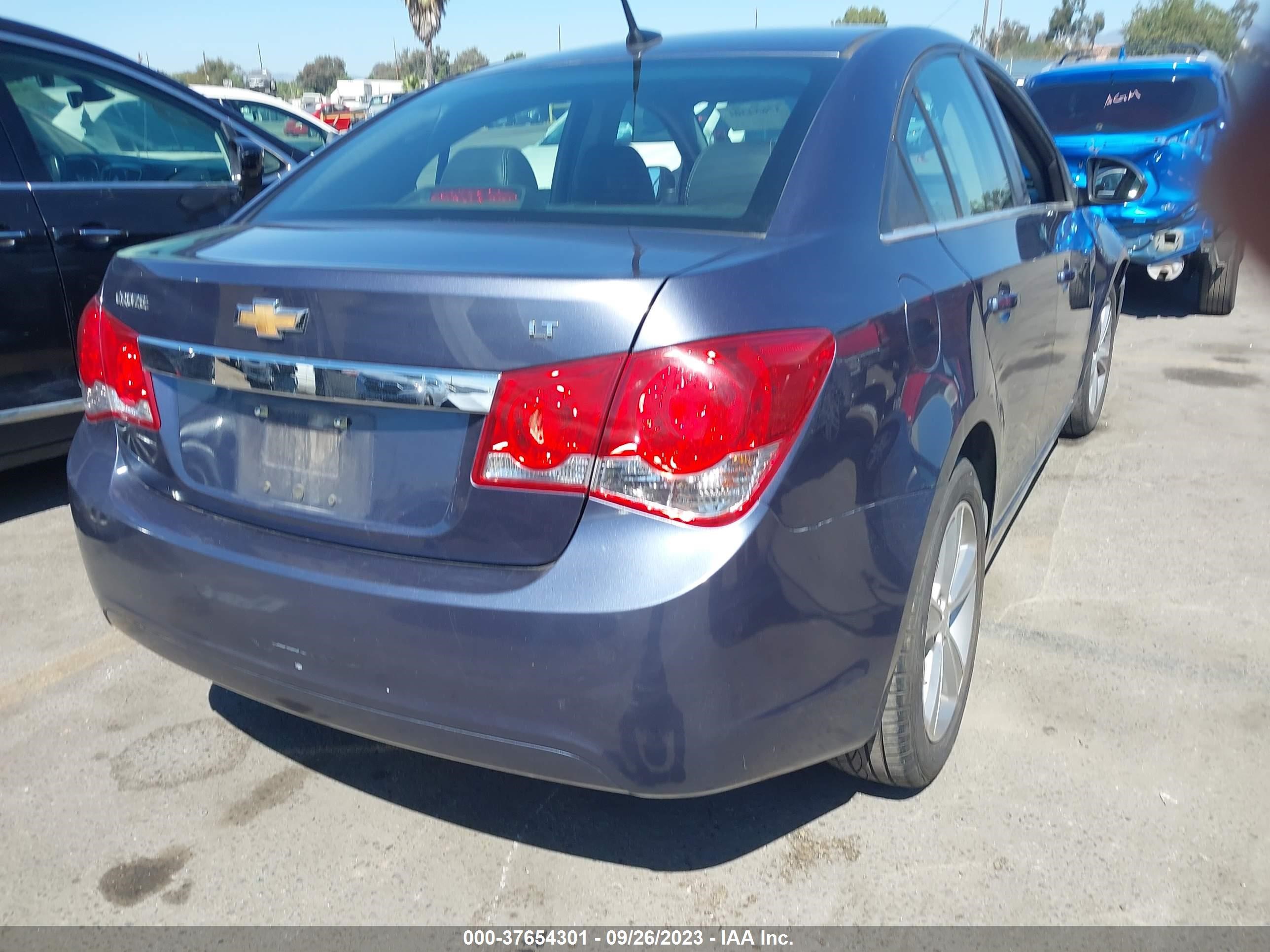 Photo 3 VIN: 1G1PE5SB2D7158499 - CHEVROLET CRUZE 