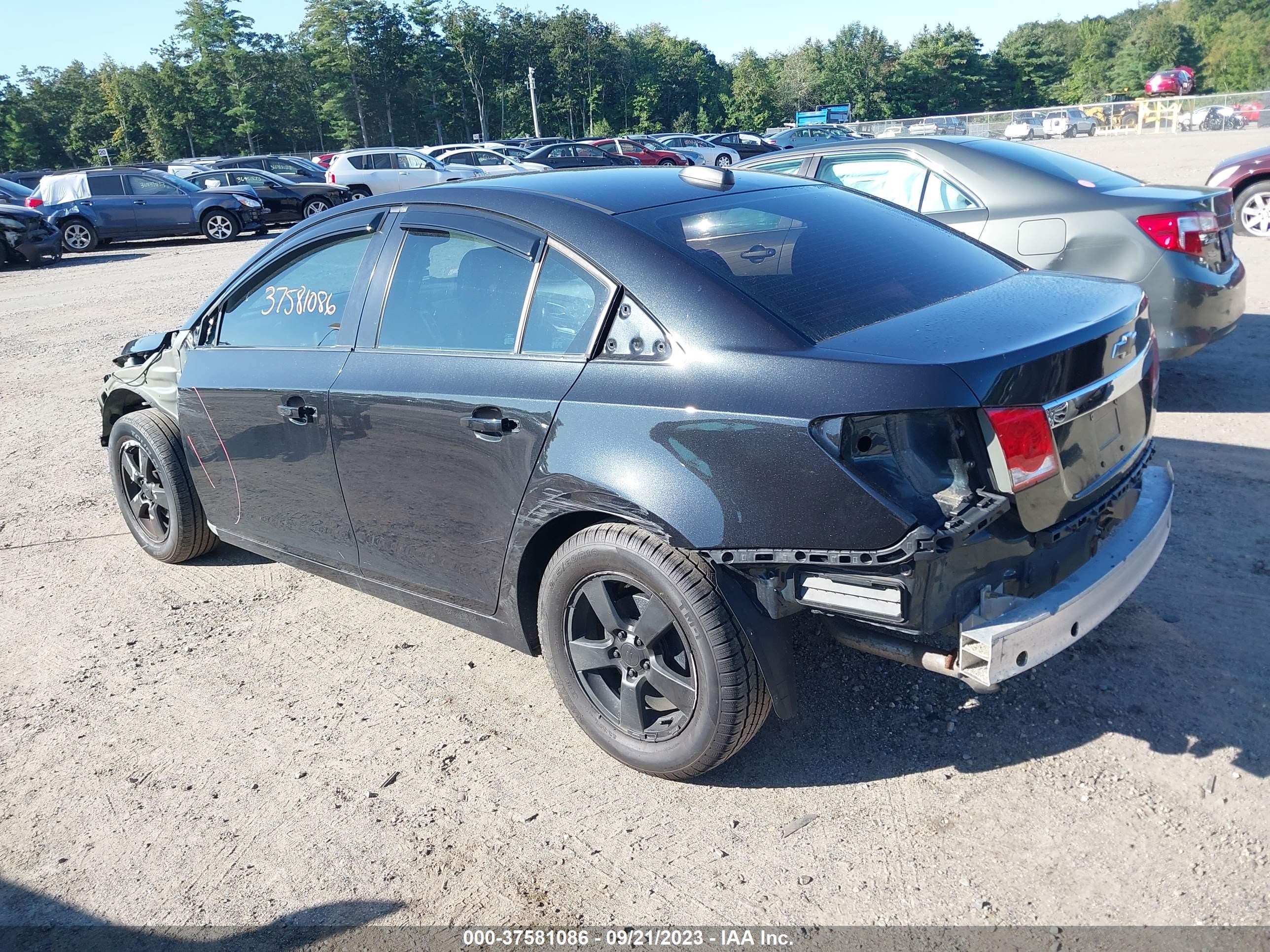 Photo 2 VIN: 1G1PE5SB2G7198912 - CHEVROLET CRUZE 