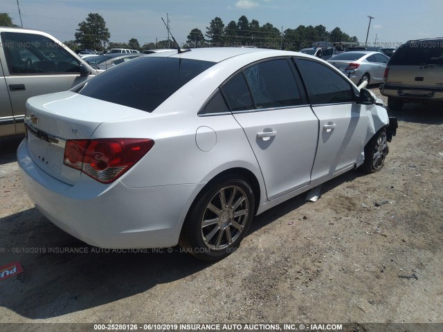 Photo 3 VIN: 1G1PE5SB3E7134696 - CHEVROLET CRUZE 