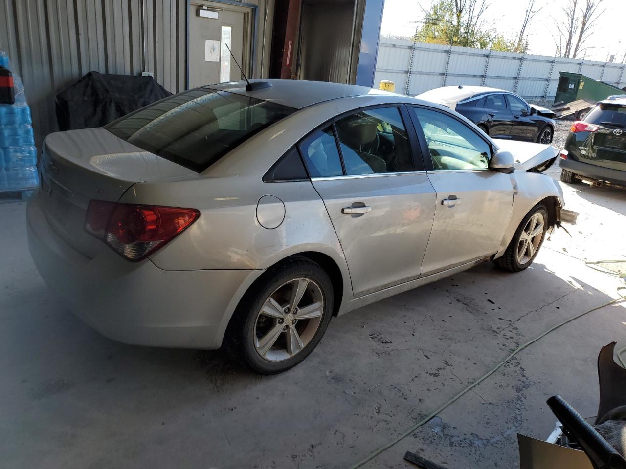 Photo 2 VIN: 1G1PE5SB3F7249364 - CHEVROLET CRUZE 