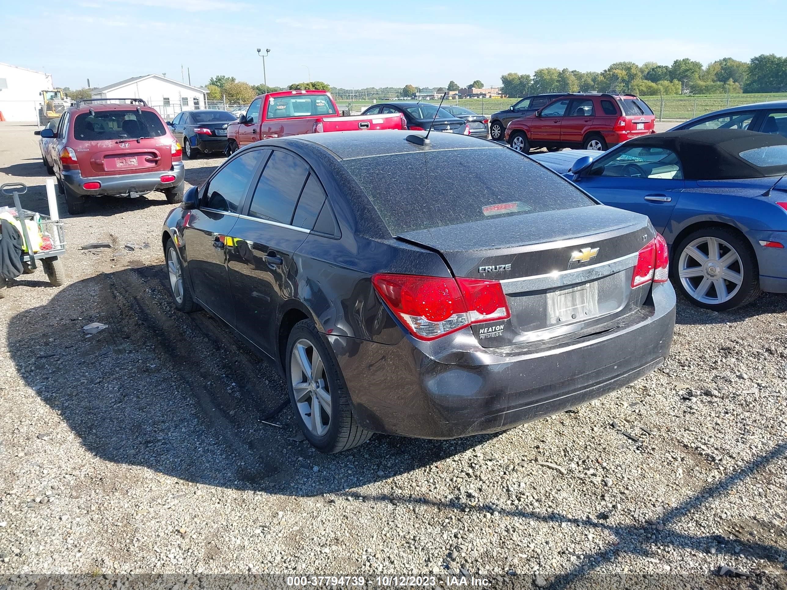 Photo 2 VIN: 1G1PE5SB3F7286561 - CHEVROLET CRUZE 