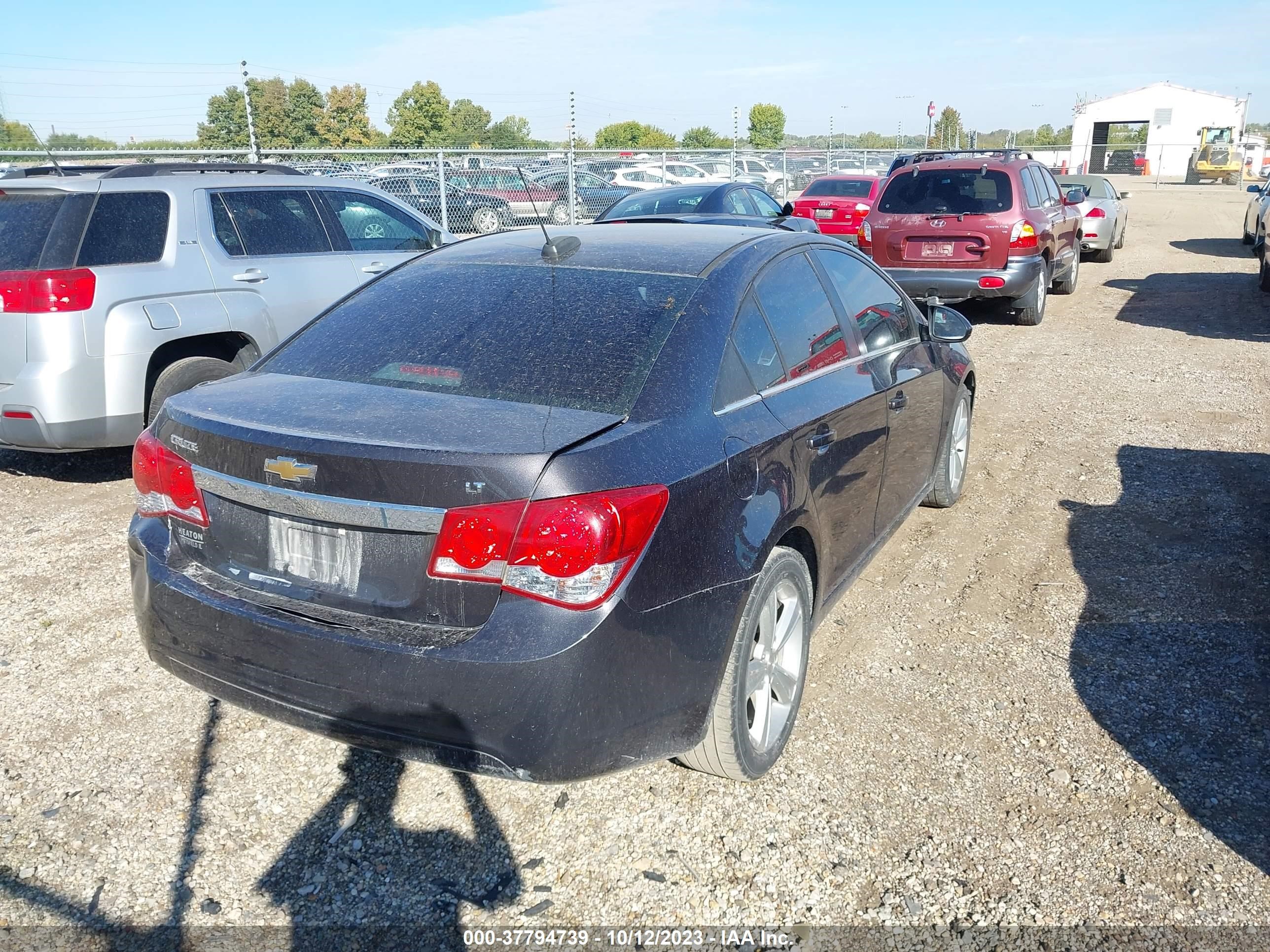 Photo 3 VIN: 1G1PE5SB3F7286561 - CHEVROLET CRUZE 