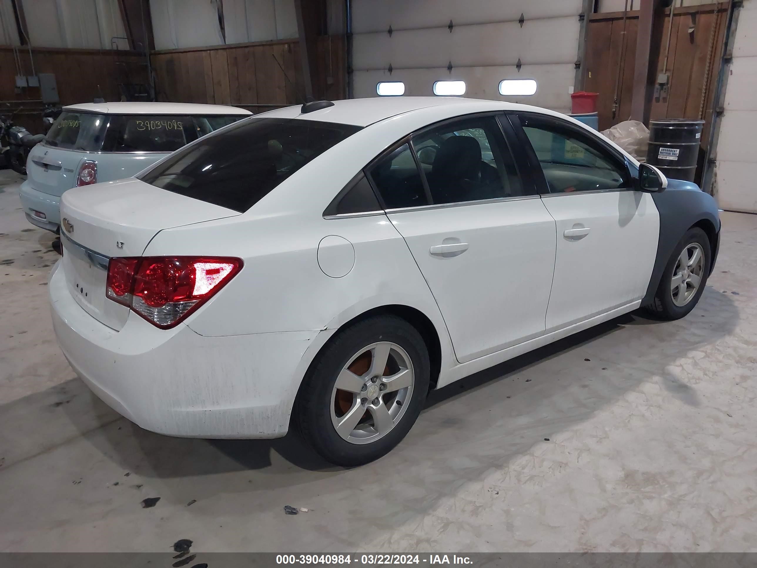 Photo 3 VIN: 1G1PE5SB3G7107145 - CHEVROLET CRUZE 