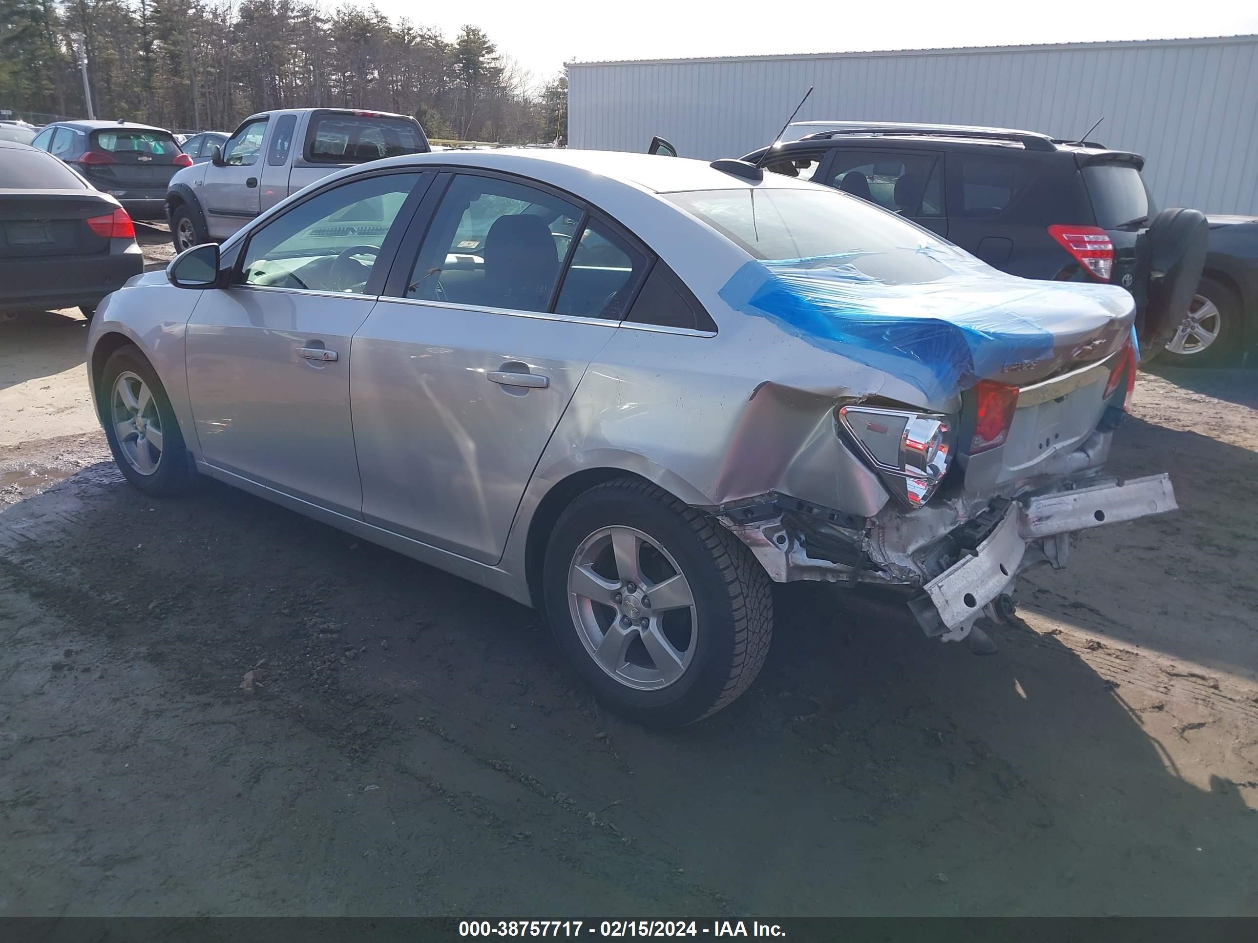 Photo 2 VIN: 1G1PE5SB3G7160394 - CHEVROLET CRUZE 