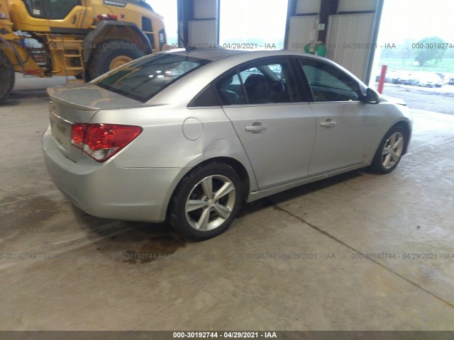 Photo 3 VIN: 1G1PE5SB4E7120113 - CHEVROLET CRUZE 